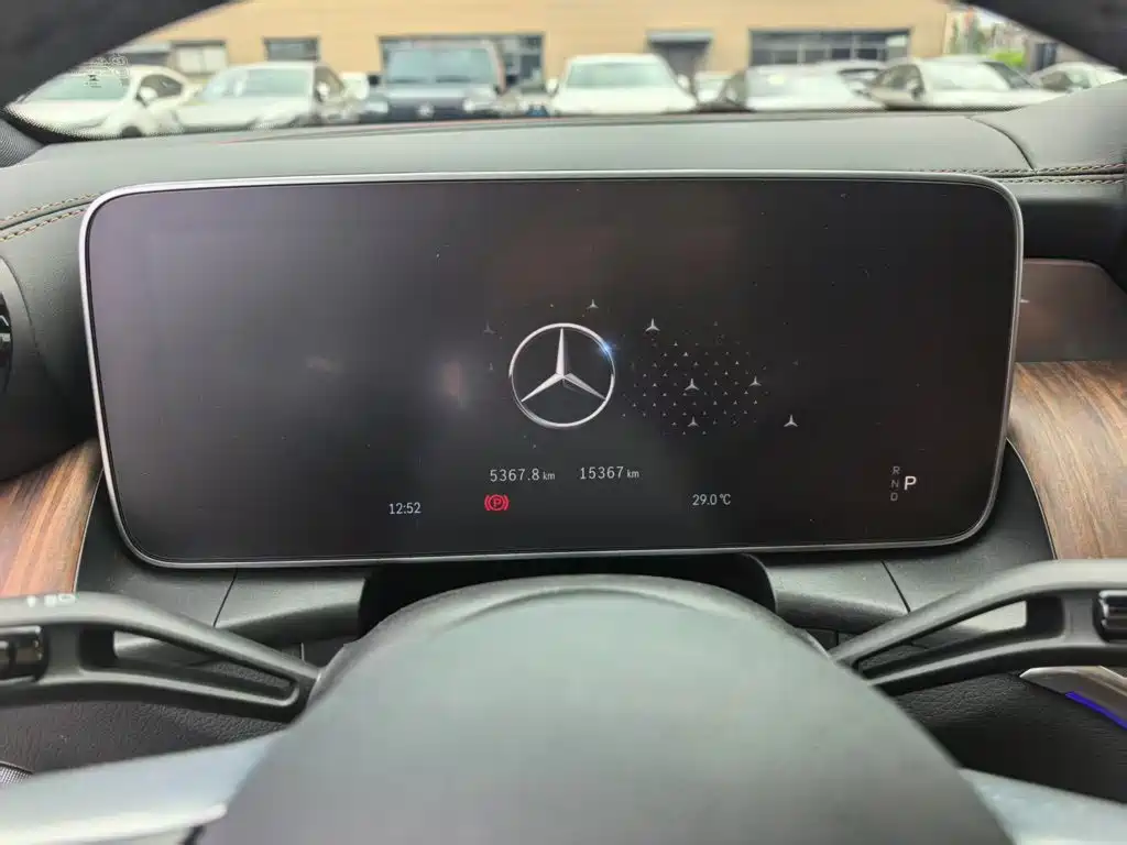 Mercedes-Benz GLC 2025