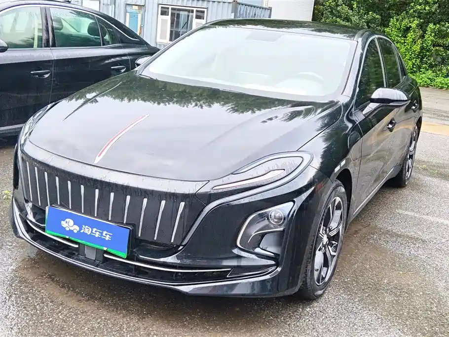 Hongqi E-QM5 2023