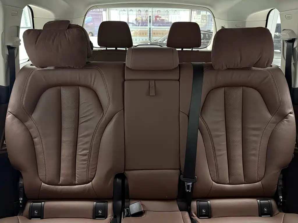 BMW X7 2021 — фото 10