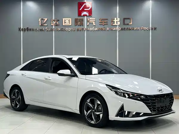 Hyundai Elantra 2023