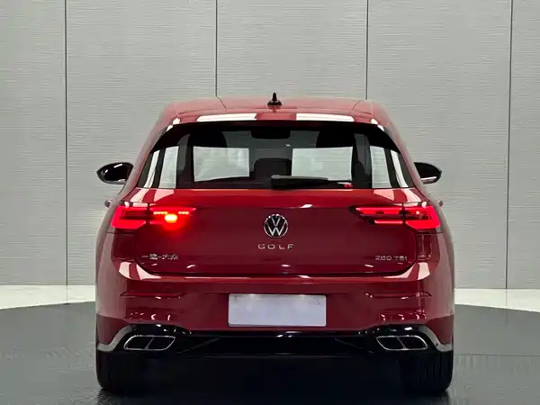 Volkswagen Golf 2021