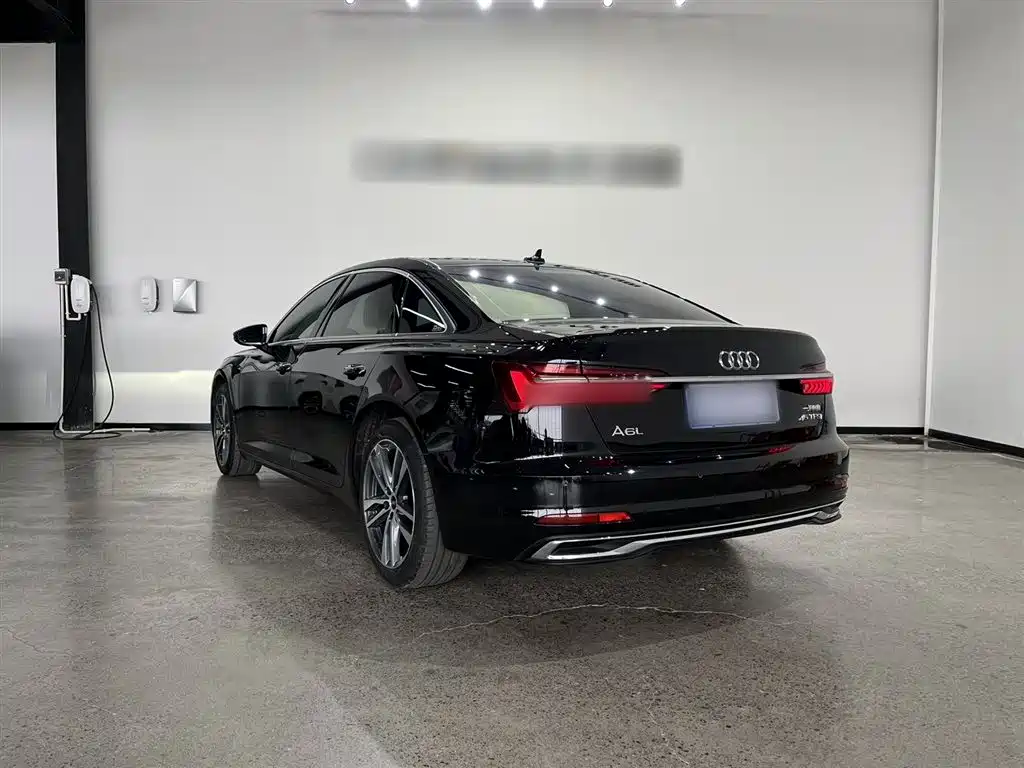 Audi A6L 2023 — фото 7