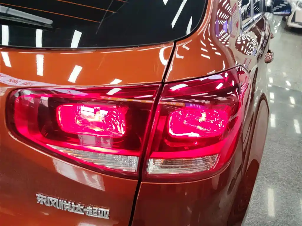 Kia KX3 2015 — фото 24