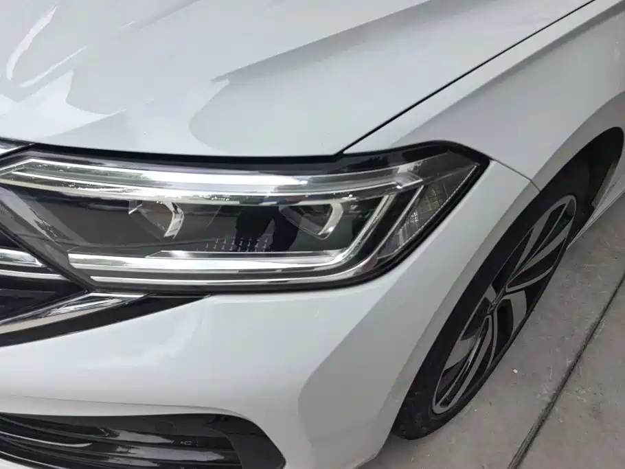 Volkswagen Sagitar 2024