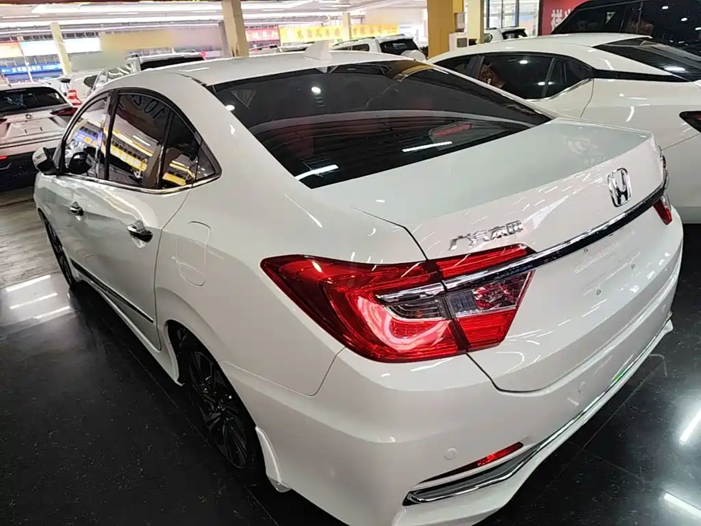 Honda Crider 2017