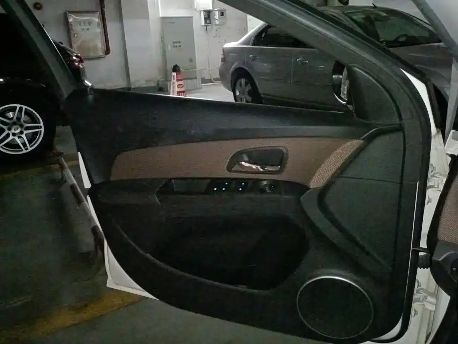 Chevrolet Cruze 2014