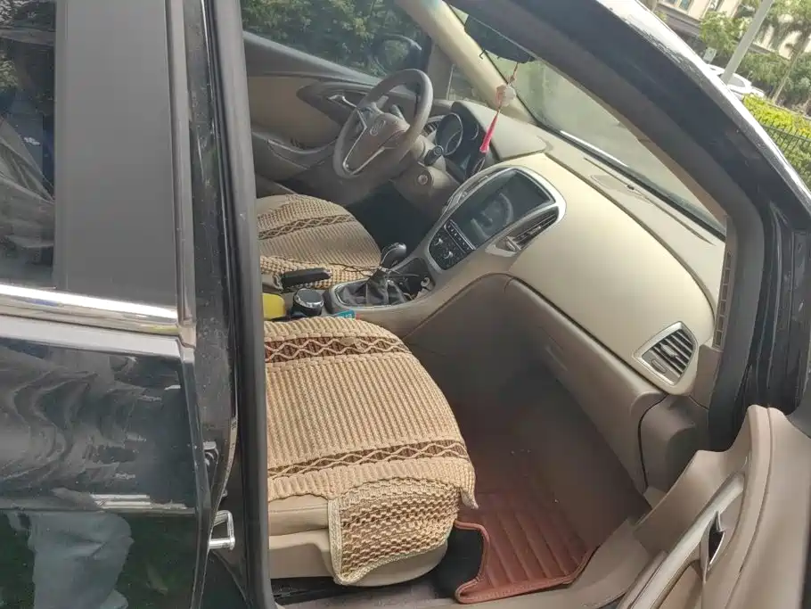 Buick Excelle 2014