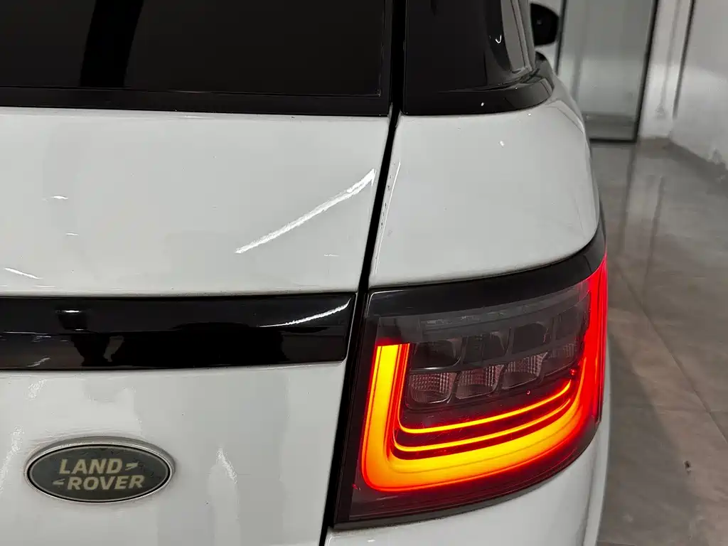 Land Rover Range Rover Sport 2019 — фото 17