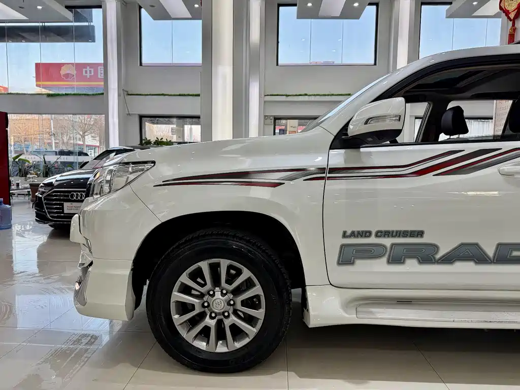 Toyota Prado 2018 — фото 4