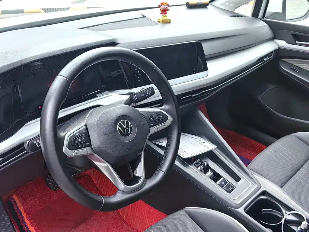 Volkswagen Golf 2021