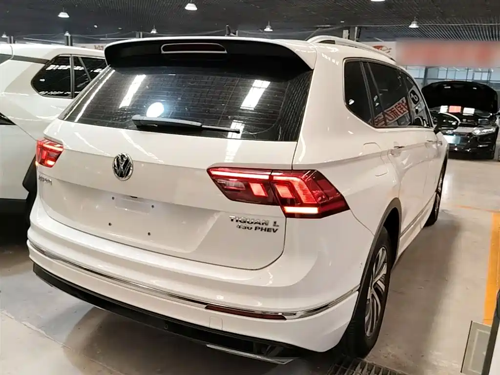 Volkswagen Tiguan L PHEV 2021 — фото 7