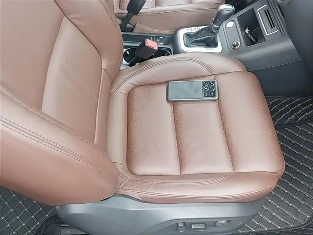 Volkswagen Tiguan 2015 — фото 25