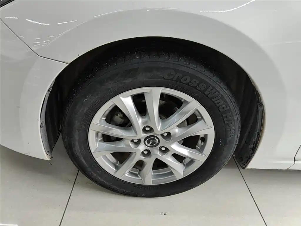 Mazda 3 Axela 2016 — фото 23