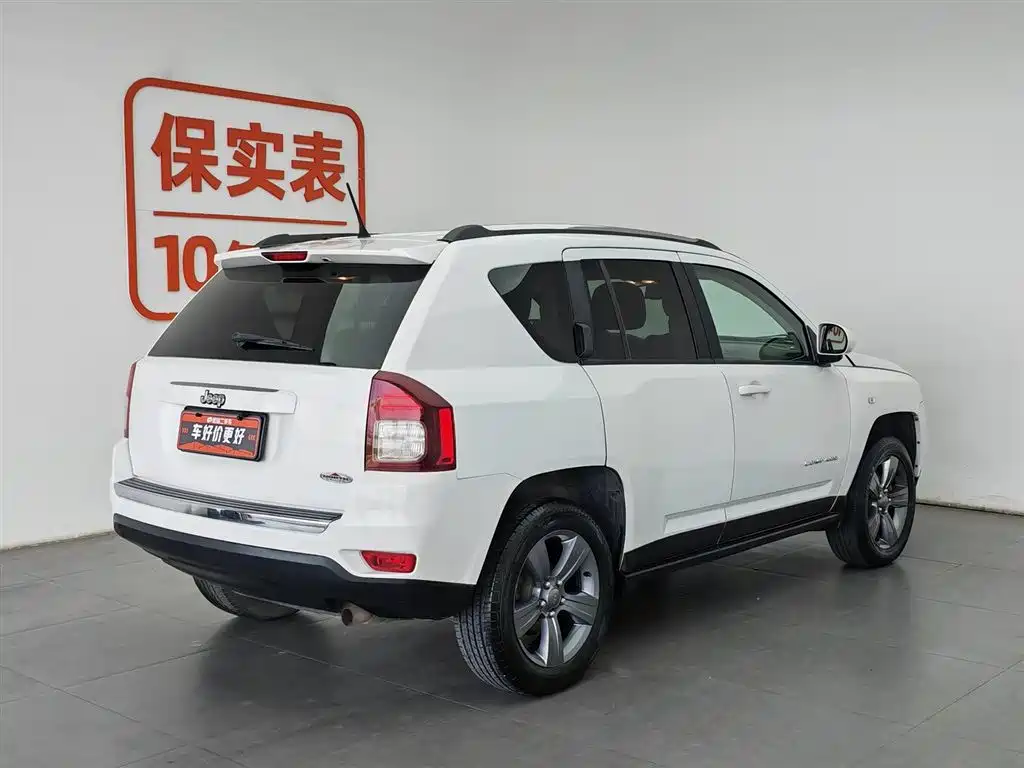 Jeep Compass 2015 — фото 2