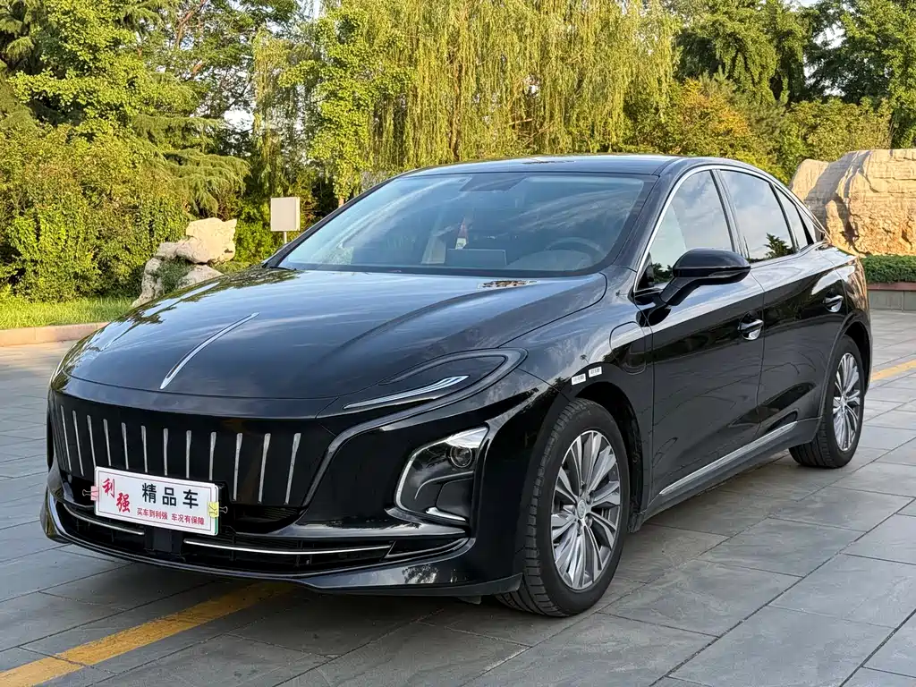 Hongqi E-QM5 2022 — фото 1
