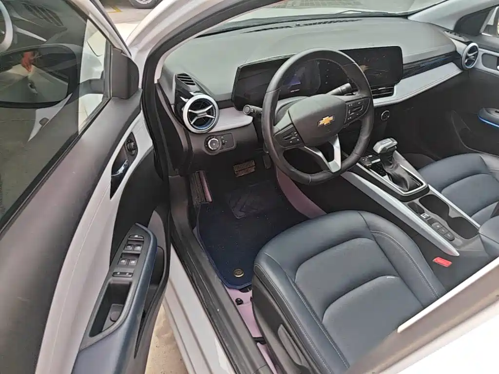Chevrolet Cruze 2023 — фото 16