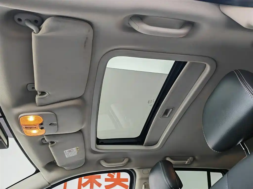 Jeep Compass 2015 — фото 14