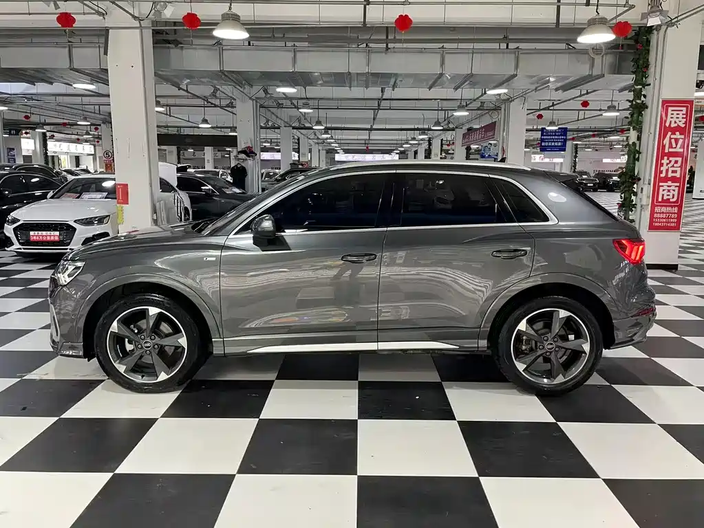 Audi Q3 2022 — фото 10