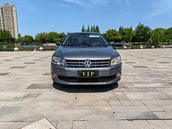 Volkswagen Lavida 2013