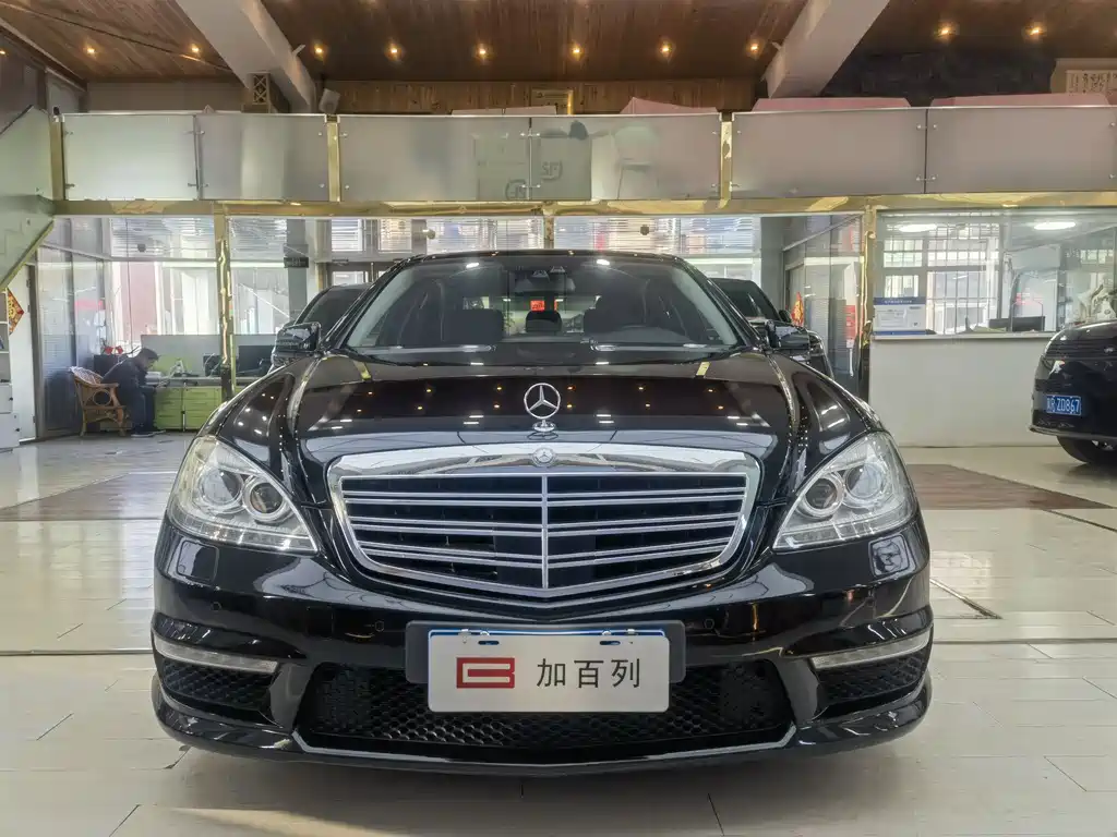 Mercedes-Benz S-Class AMG 2011 — фото 2