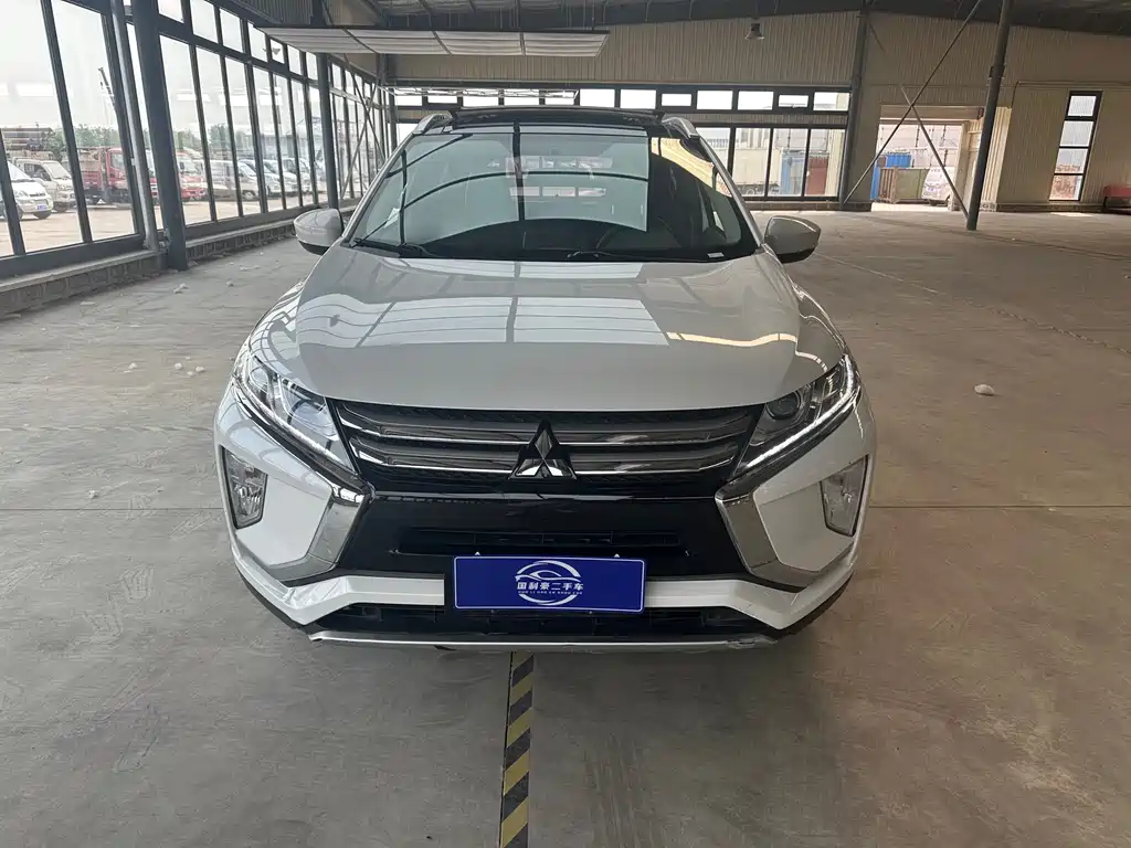 Mitsubishi Eclipse Cross 2020 — фото 2
