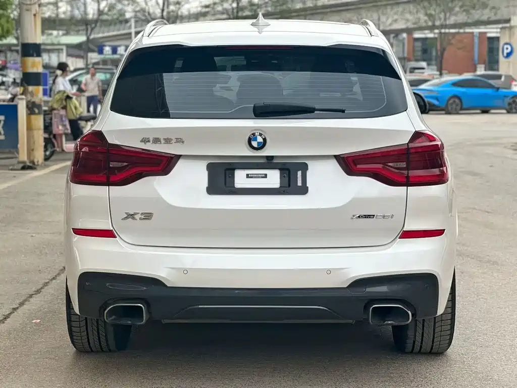 BMW X3 2018 — фото 8