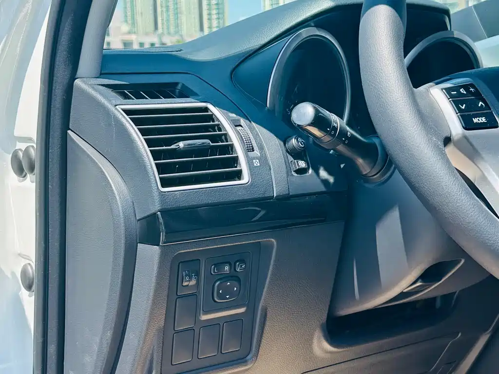 Toyota Prado 2017 — фото 12