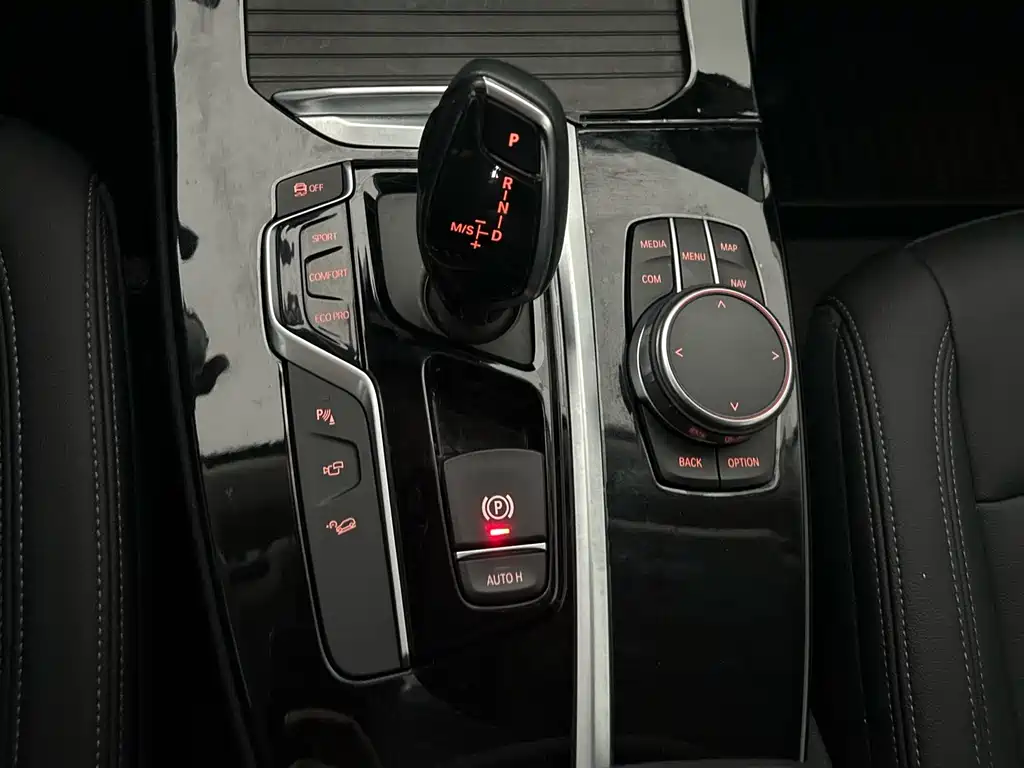 BMW X3 2018 — фото 12