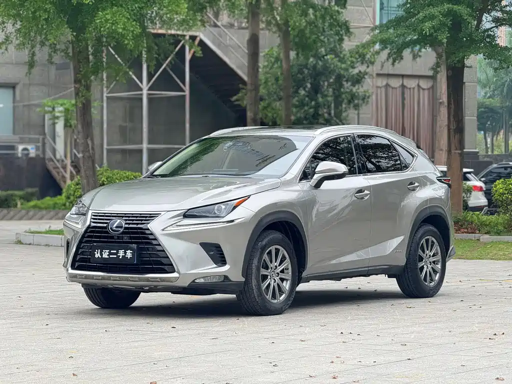 Lexus NX 2018 — фото 1