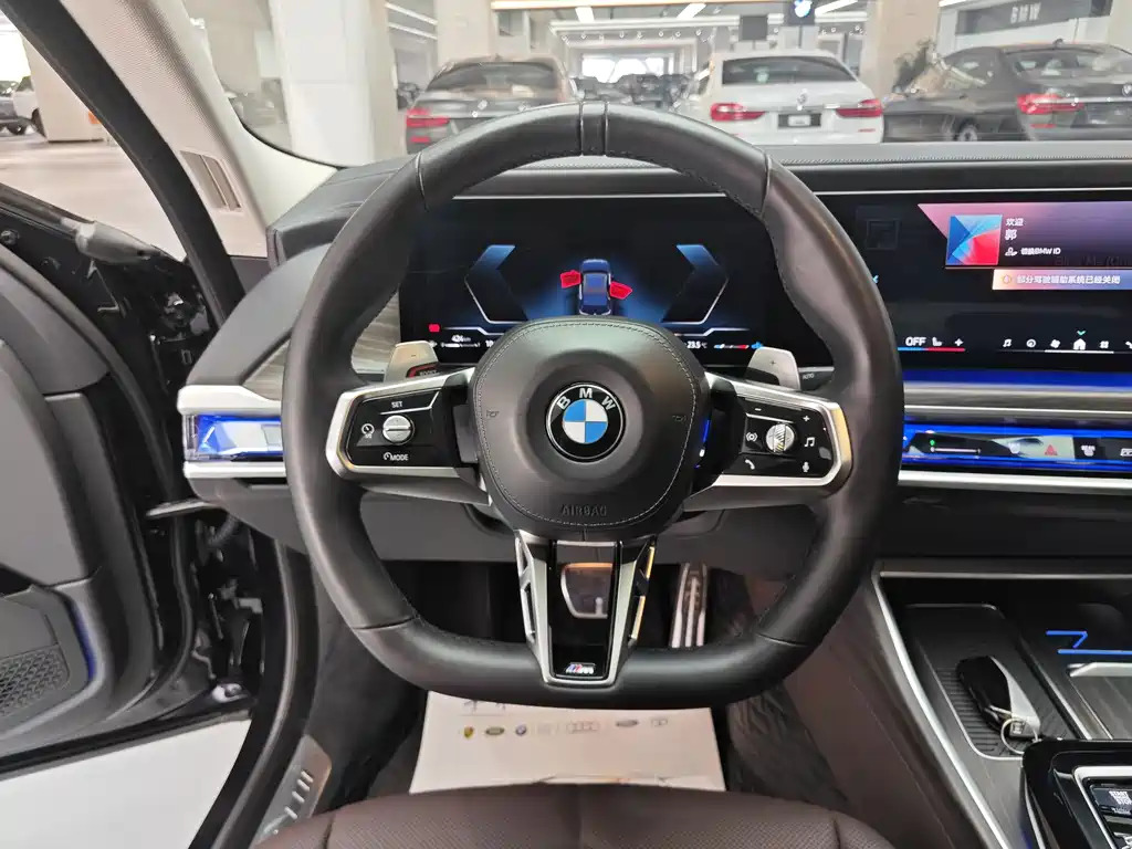 BMW 7 Series 2024 — фото 13