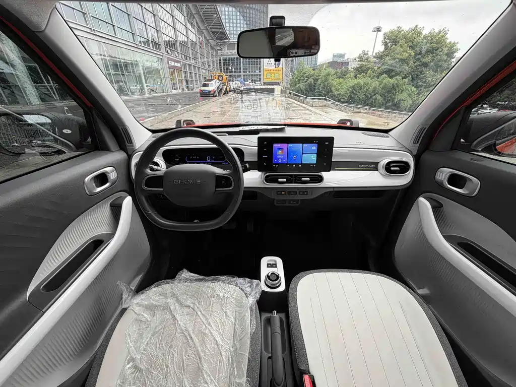 Geely Galaxy Panda 2026 — фото 15
