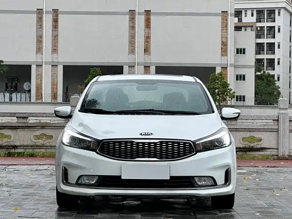 Kia K3 2016