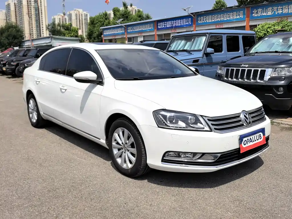 Volkswagen Magotan 2012