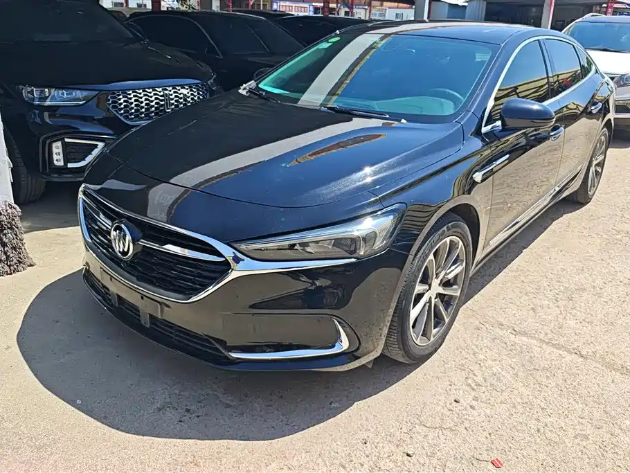 Buick LaCrosse 2021 — фото 1
