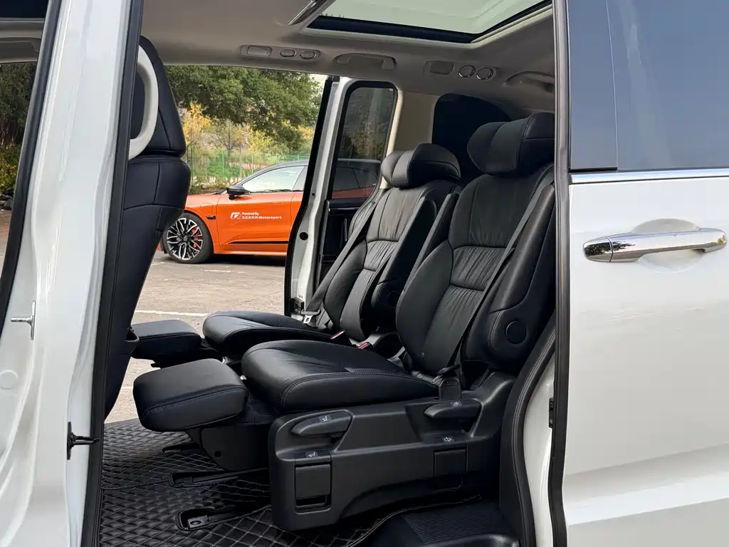 Honda Odyssey 2019 — фото 12