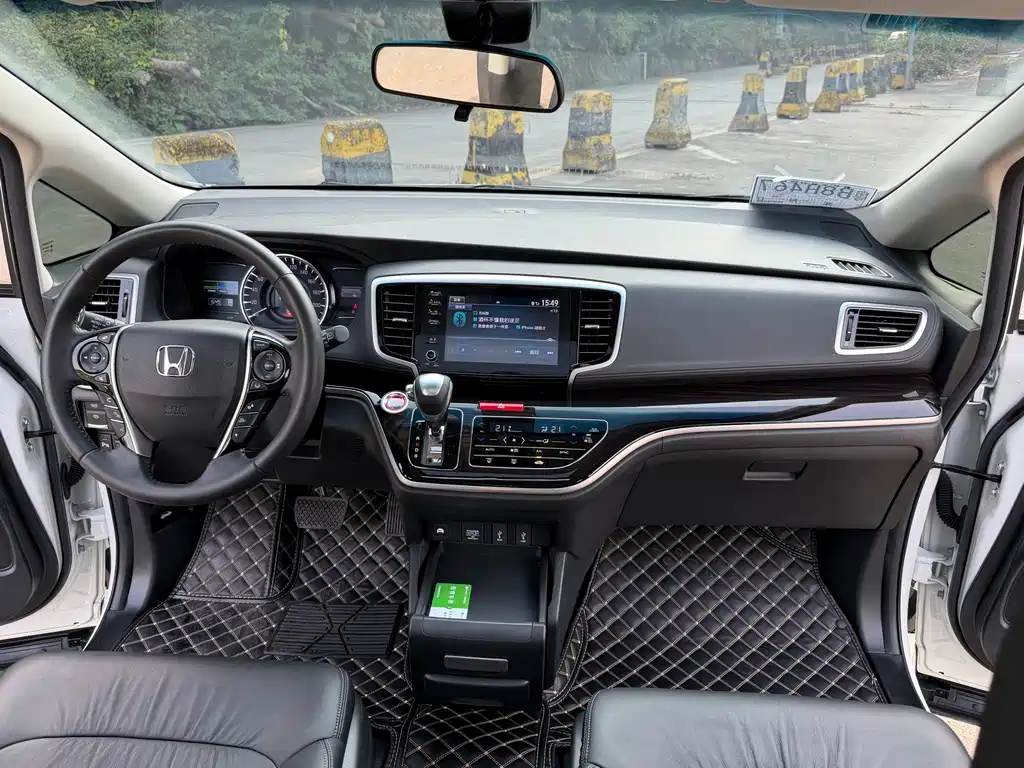 Honda Odyssey 2019 — фото 14