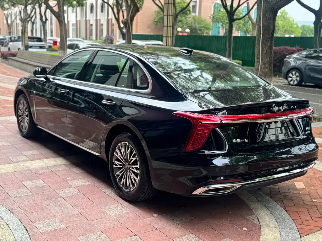 Hongqi H5 2025 — фото 10