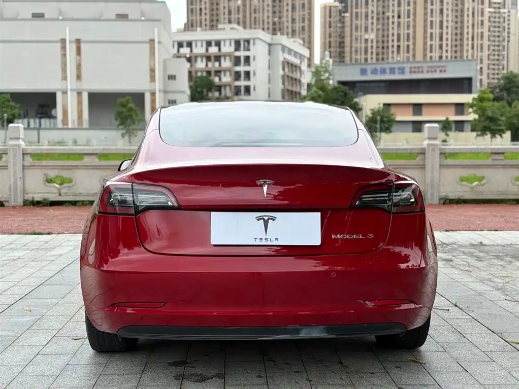 Tesla Model 3 2021 — фото 8