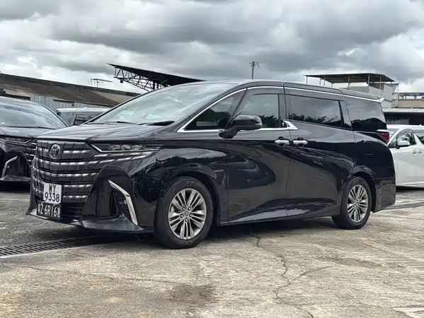 Toyota Alphard 2026