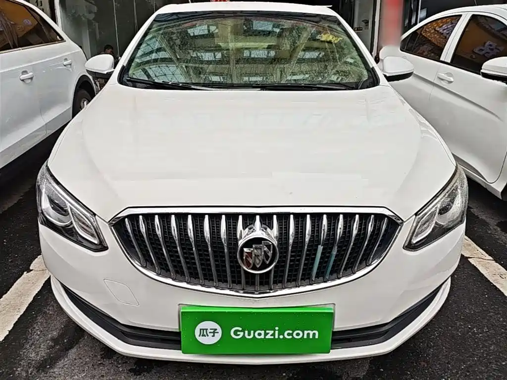 Buick Excelle 2017 — фото 3