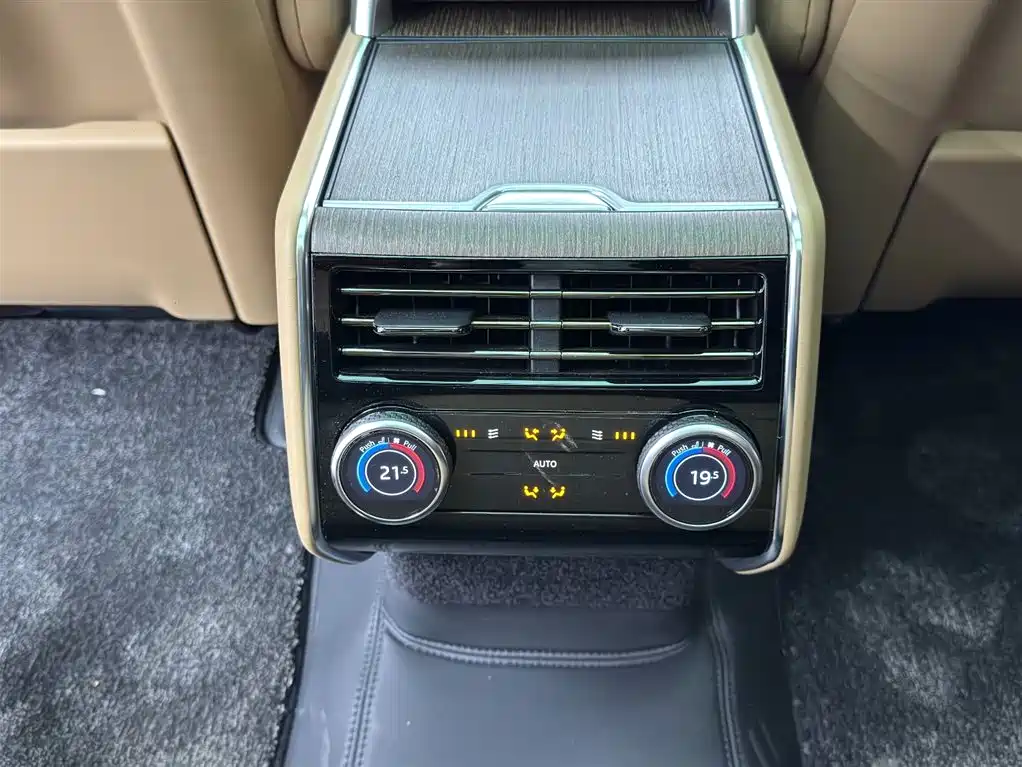 Land Rover Range Rover 2025 — фото 11