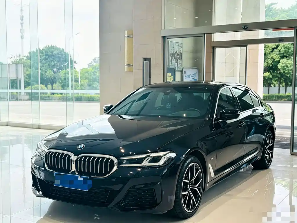 BMW 5 Series 2023