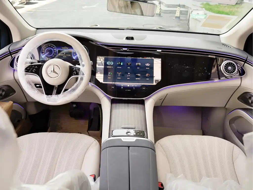 Mercedes-Benz EQS SUV 2026 — фото 17