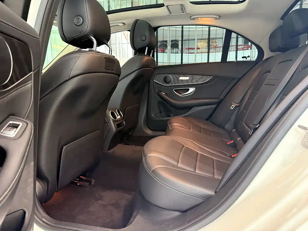 Mercedes-Benz C-Class 2019 — фото 8
