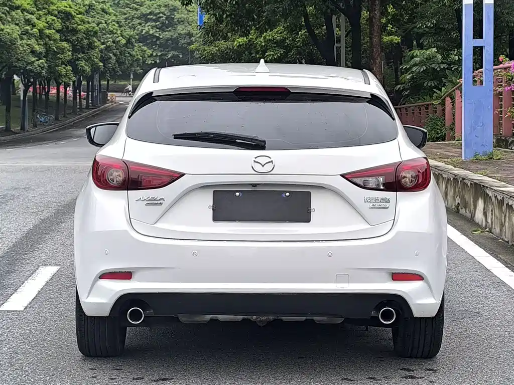Mazda 3 Axela 2017