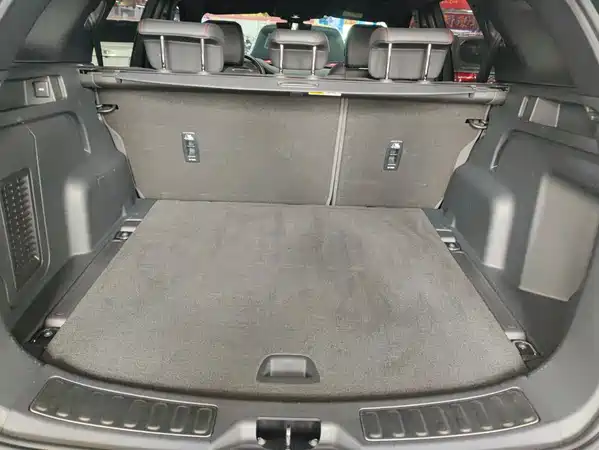 Land Rover Discovery Sport 2021