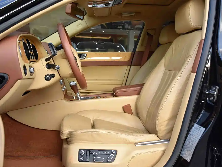 Bentley Flying Spur 2008 — фото 8