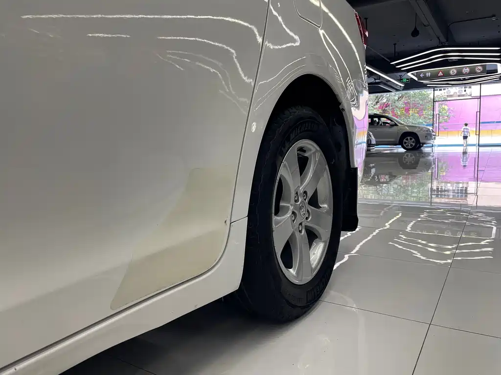 Toyota Sienna 2016 — фото 47