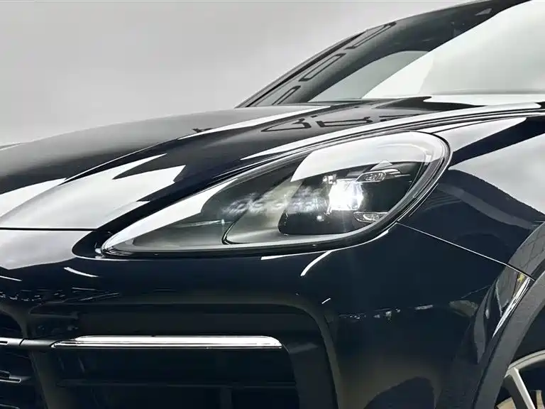 Porsche Cayenne 2023