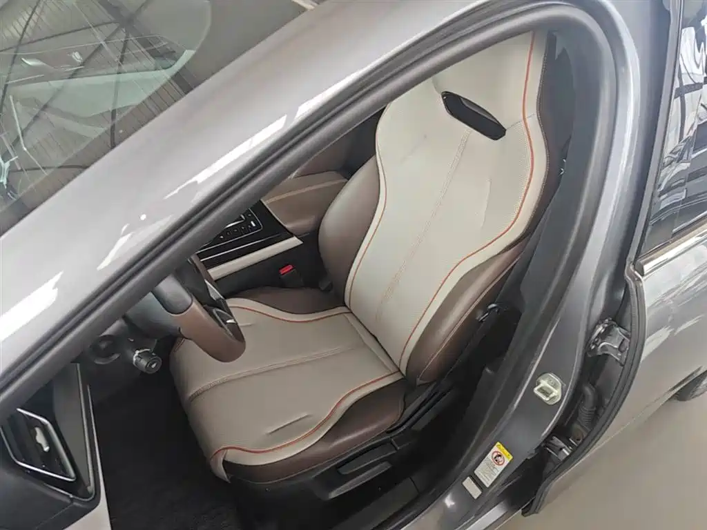 BYD Qin PLUS 2025 — фото 15
